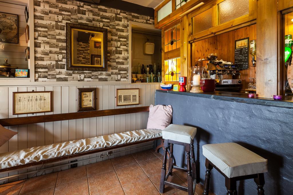 Castlemead Country House By The Sea แมเนอร์เบียร์ ภายนอก รูปภาพ